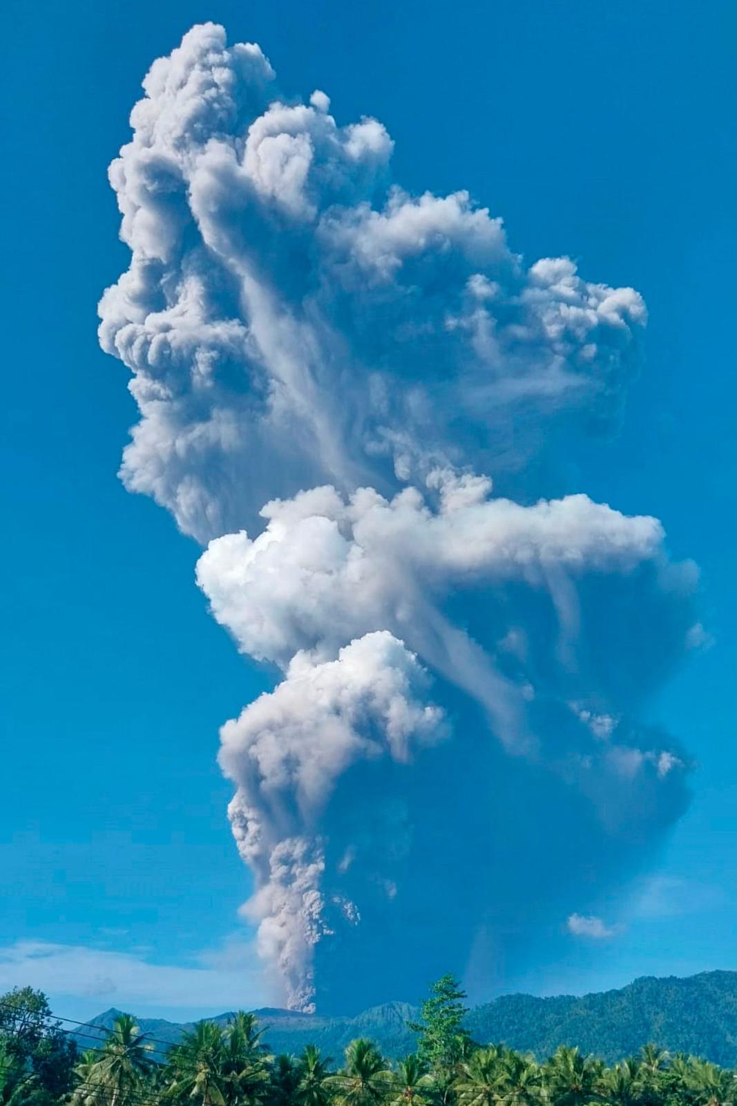 ‘Dukono erupts every second’: Local guides warn of risks on volcano hike