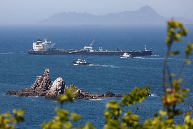 Tehran could withstand blockade for four months, CIA report shows, as fighting flares