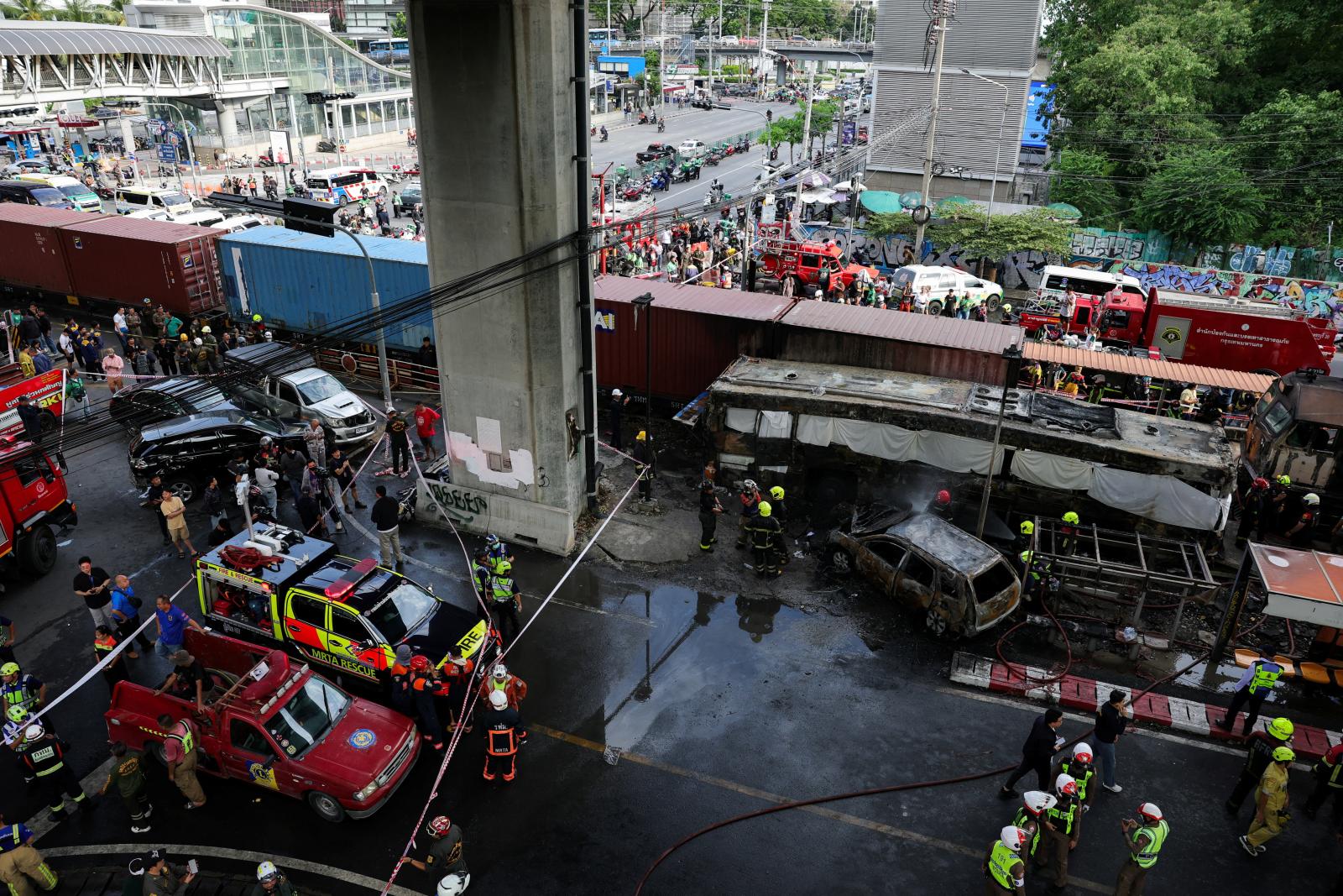 Train-bus collision kills at least 8 in Bangkok: Police