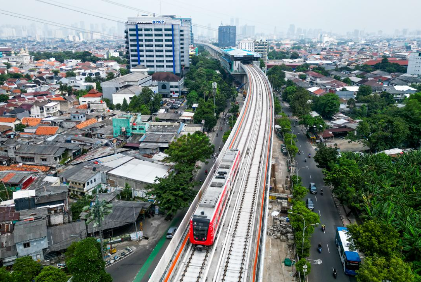 LRT Jakarta Fase 1B hampir rampung, siap beroperasi hingga diperpanjang ke Dukuh Atas