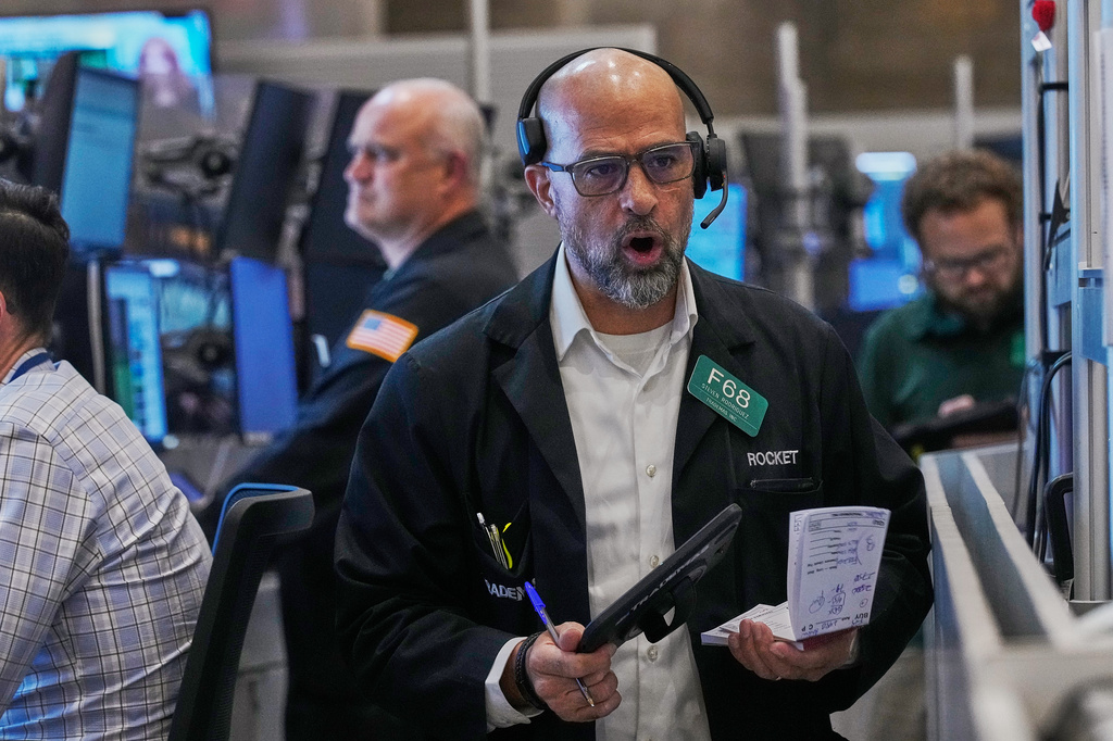 Oil falls, stocks mixed on US-Iran truce prospects 