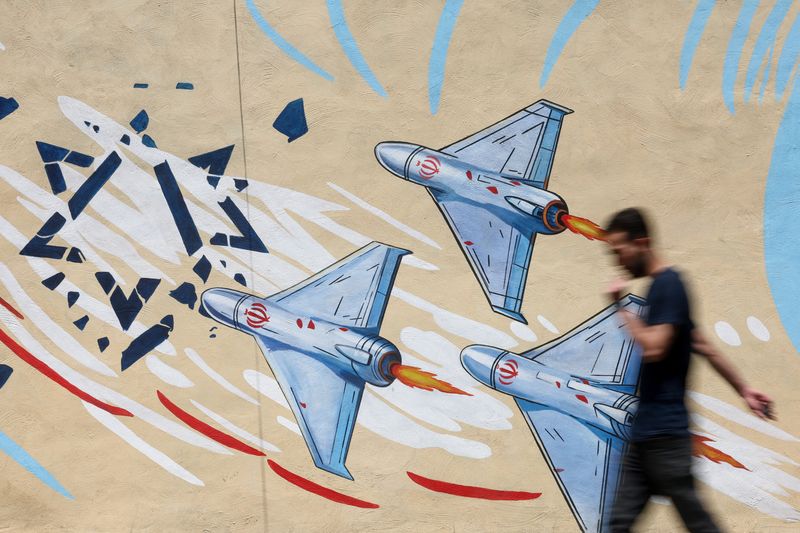 US eyes Iranian assets for Gulf allies' reconstruction, source says