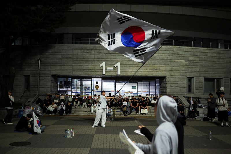 South Korean president orders probe into local election ballot shortages