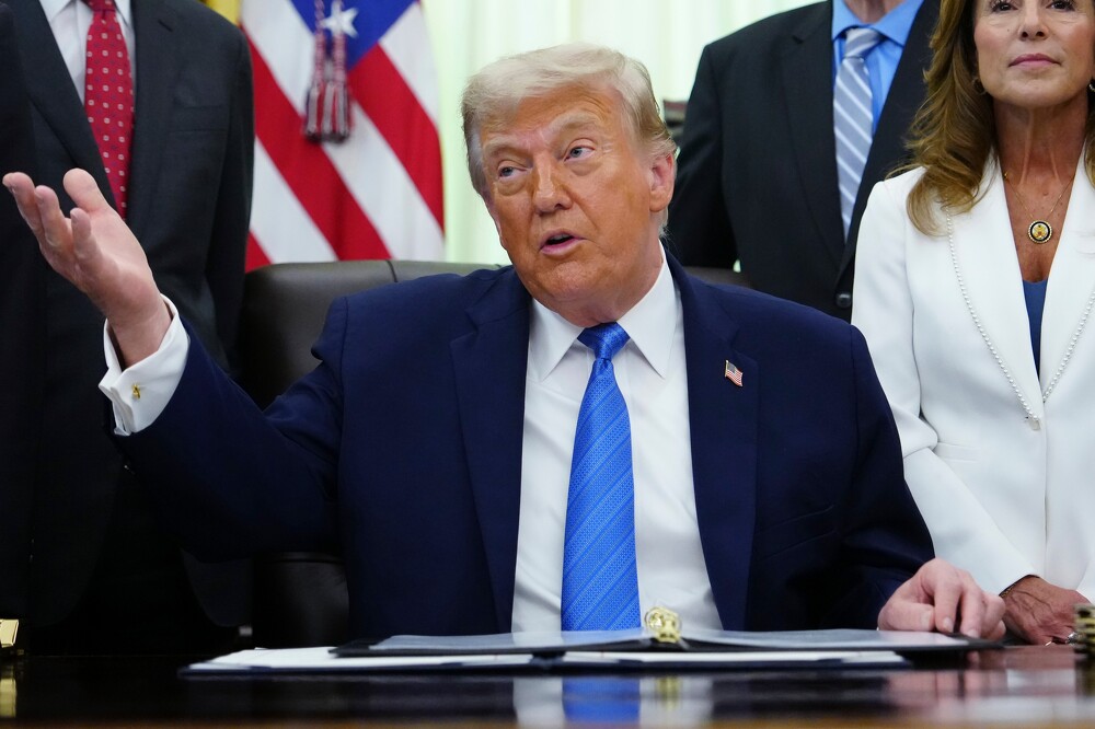 Trump says will hit Iran 'very hard' Thursday night
