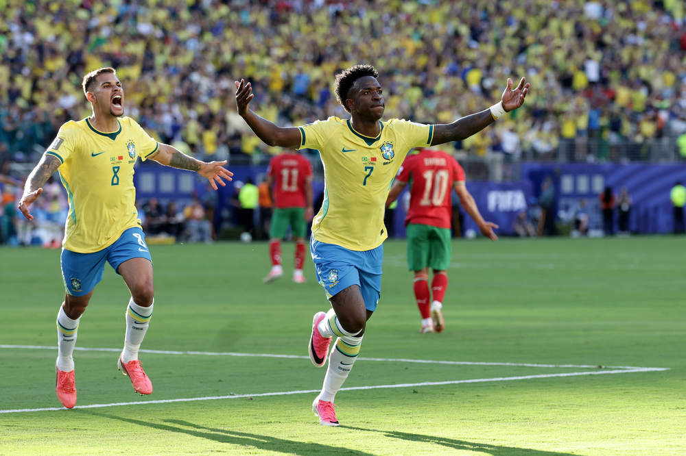Sloppy Brazil held by Morocco 1-1 in their World Cup opener