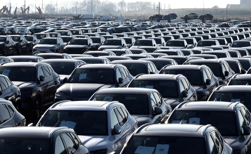 Commentary: The old carmakers are running on empty	