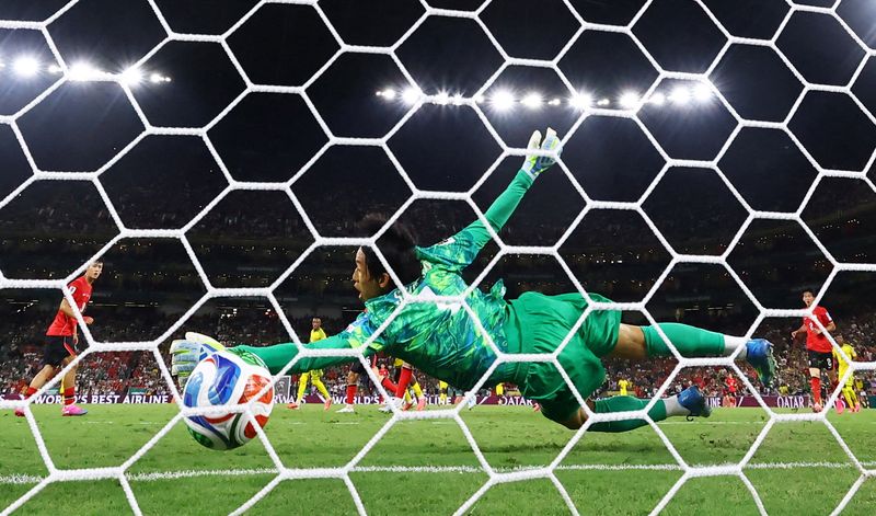 South Korea lose to South Africa, World Cup hopes left in the balance