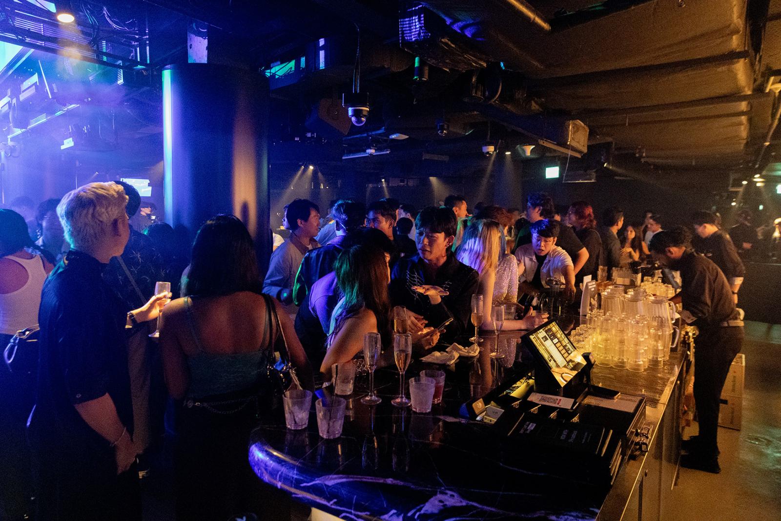 4am liquor sales in Boat Quay, Clarke Quay to continue following year-long trial