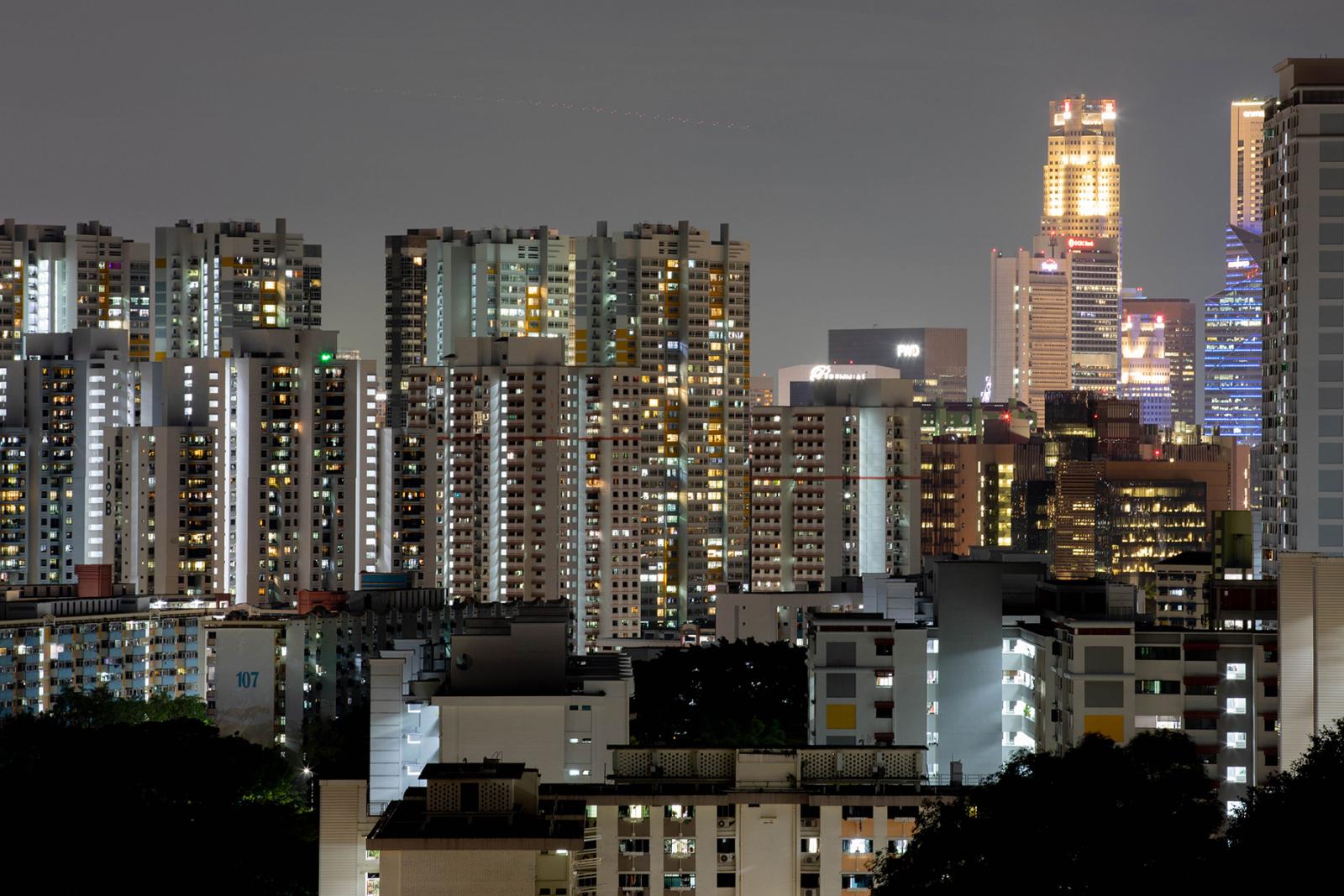 CNA Explains: Electricity tariffs are at a record high. Should you lock in a fixed-price plan now?