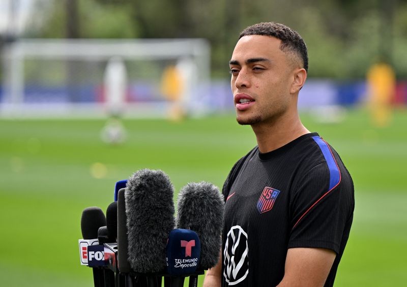 US feel fans' belief ahead of Belgium battle, Dest says