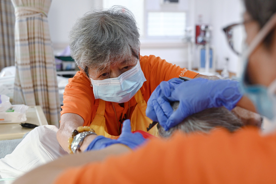 In their 80s, these volunteers say helping others is the secret to staying young at heart