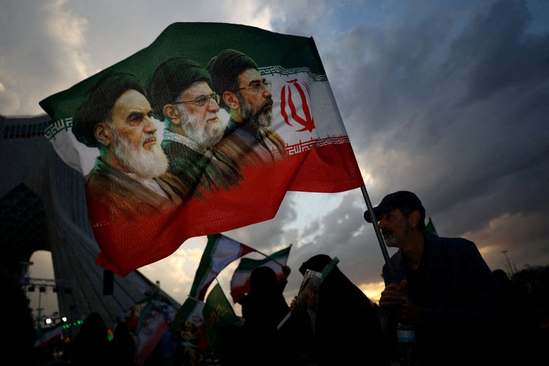 US seeks free Hormuz access from Iran as talks focus on strait