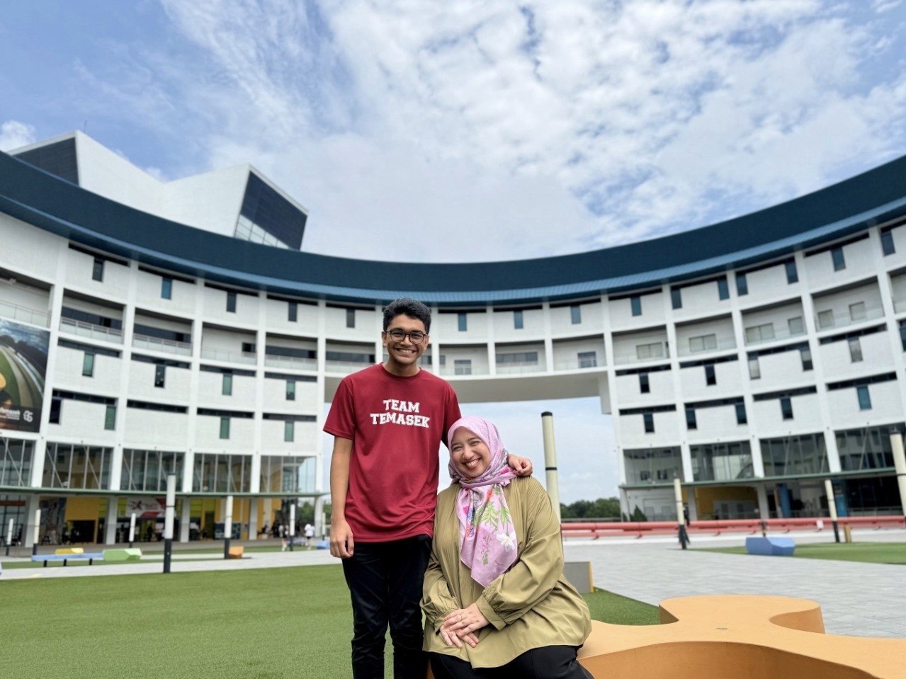 This single mum returned to school at 40 – sharing polytechnic life with her teenage son 