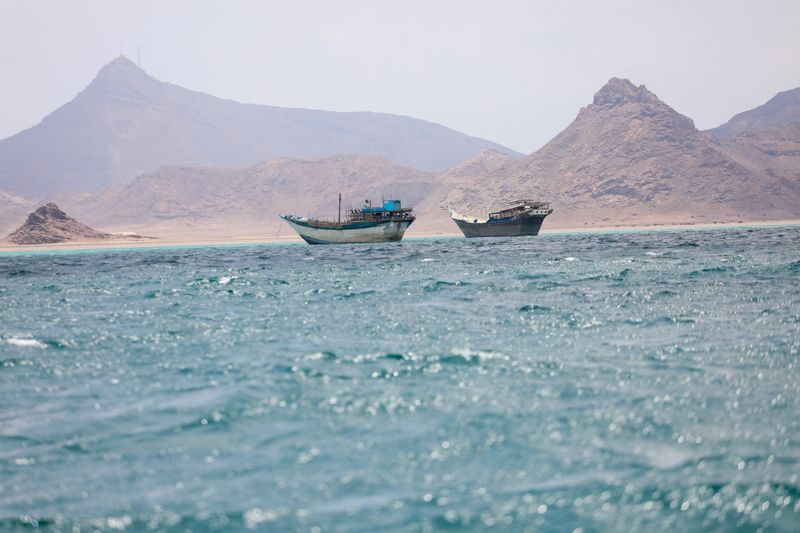 Saudi condemns Houthi maritime blockade threat; group warns of escalation