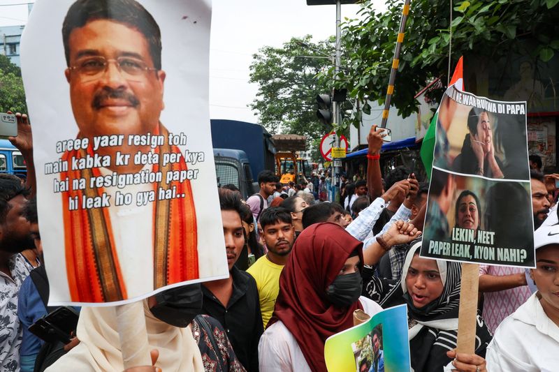 Indian education minister resigns following nationwide youth protests