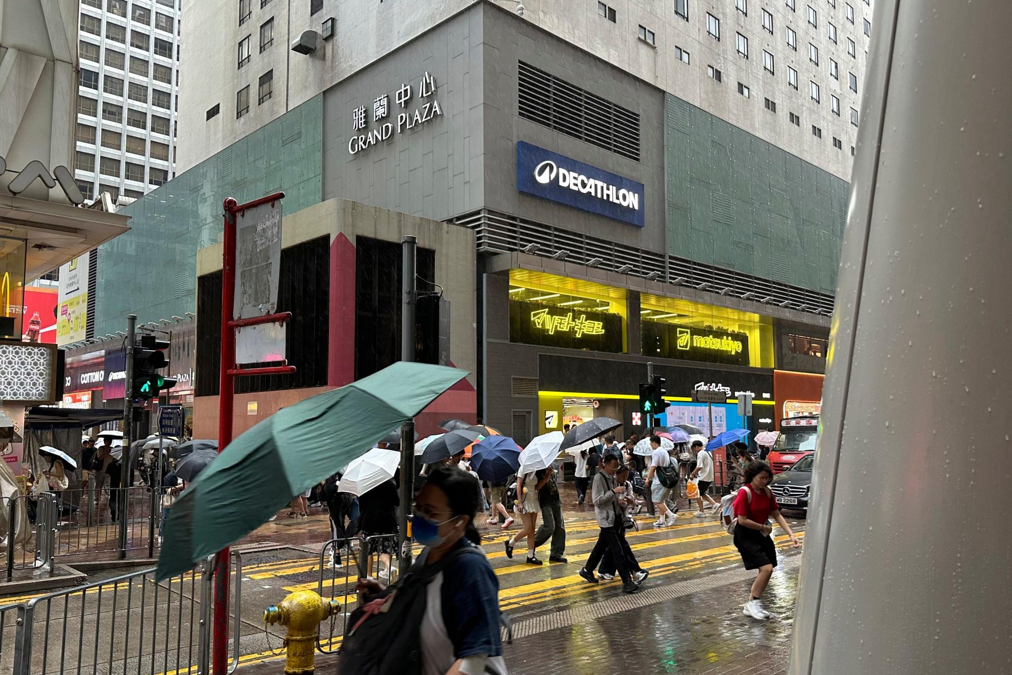 China evacuates 20,000 people as Typhoon Noul nears