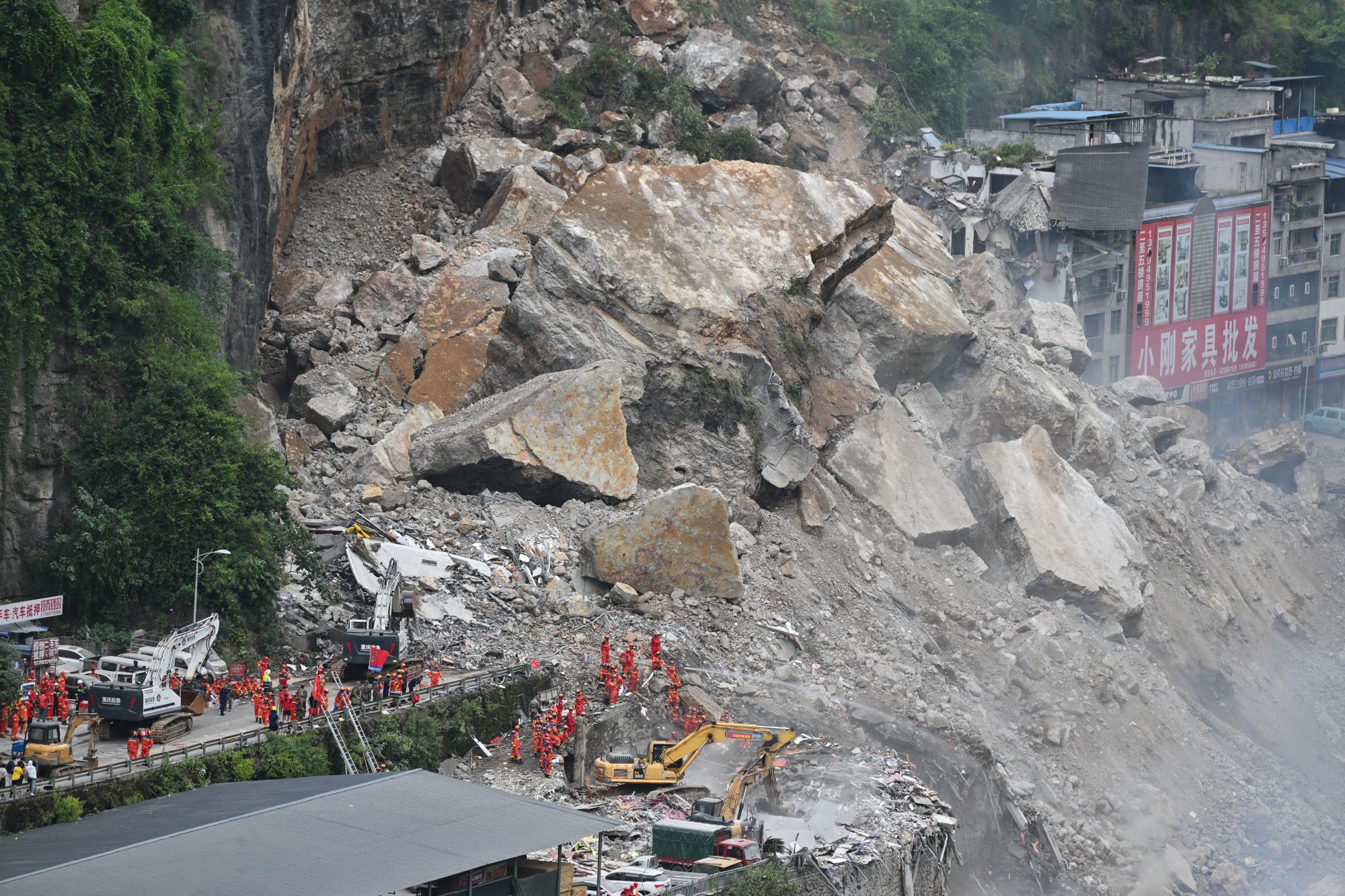 Death toll from China landslide rises to 51, 10 missing: authorities
