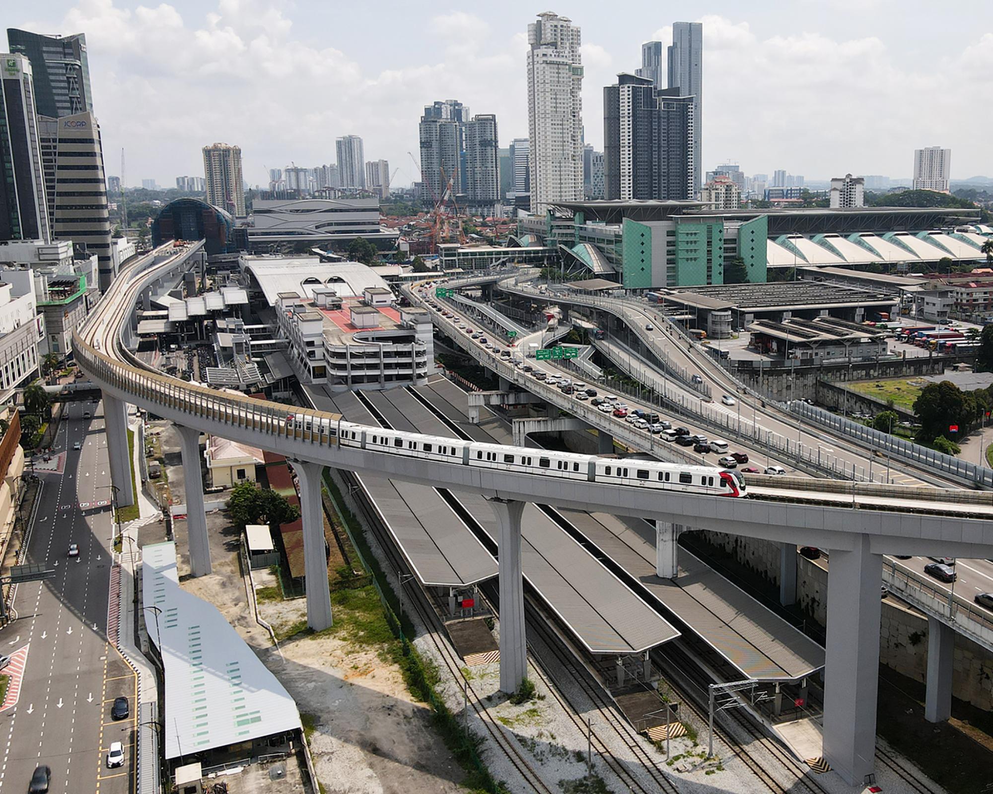 Johor Bahru-Singapore RTS Link passenger service delayed to February 2027