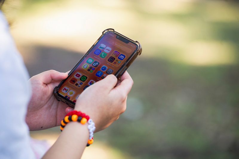 65 harmful apps, 24 wrongly age-rated found in Singapore review of over 7,000 apps