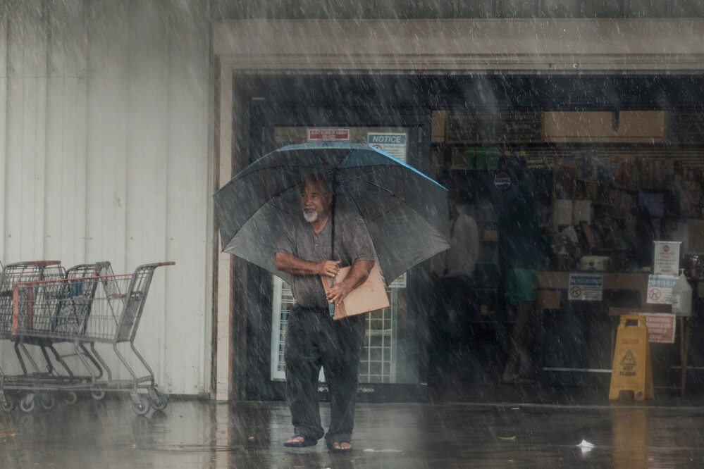 More than 180,000 without power in Hawaii, 100 homes damaged as Lala weakens to tropical storm