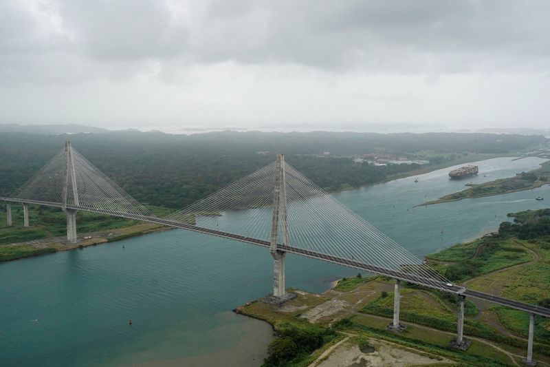 Panama Canal to cap daily transits, anticipating severe El Nino