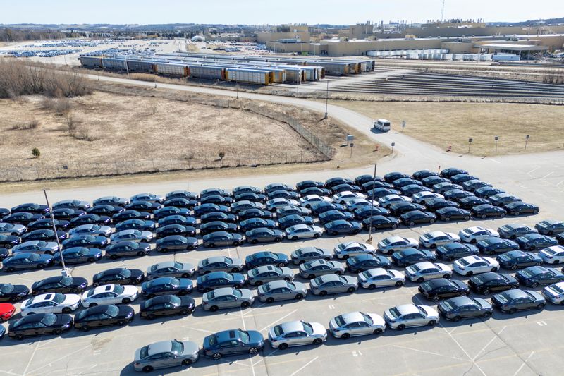 Honda says it may not build new plant in North America without trade deal extension
