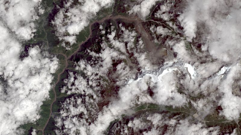 India steps up glacier monitoring after Nepal disaster