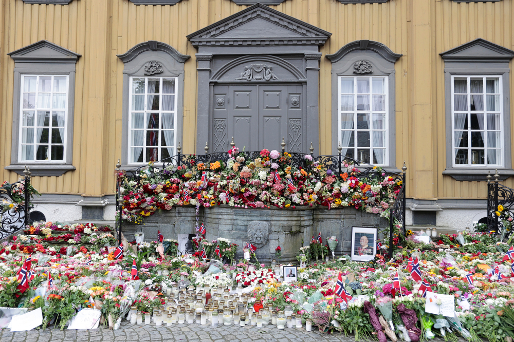 Norway's late King Harald's casket moved to lie in state 