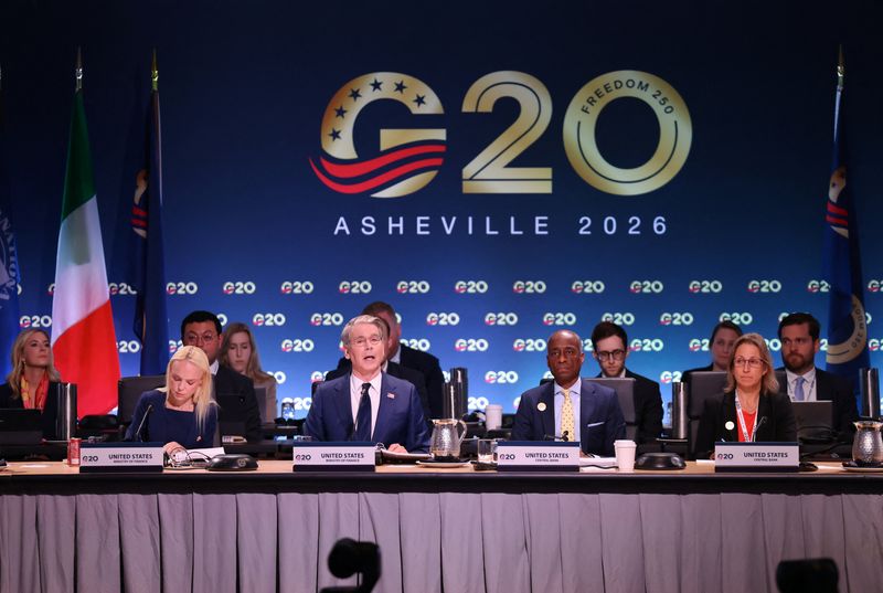 US urges G20 to cut trade imbalances, focus on China