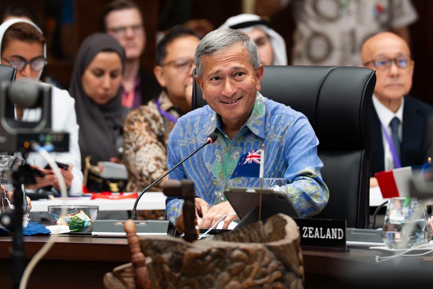 Vivian Balakrishnan floats idea of Pacific power grid linked to Australia