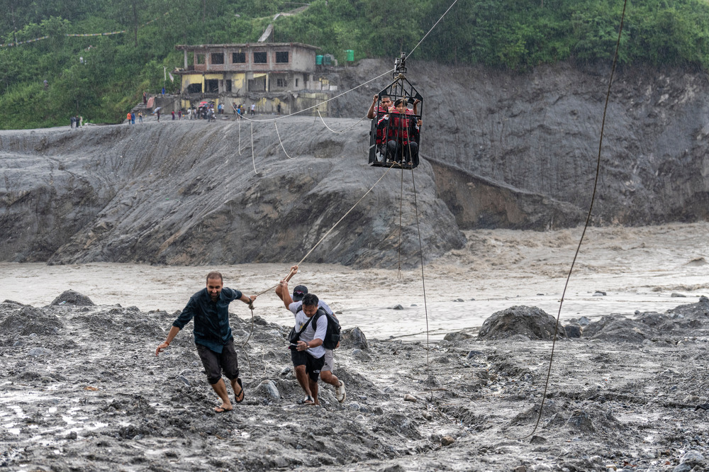 Singapore Red Cross commits additional S$170,000 in aid, raises over S$3 million through Nepal floods appeal