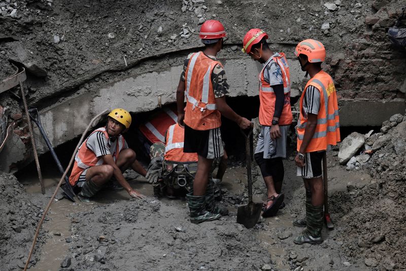 How engineers in a WhatsApp group are guiding Nepal's flood rescue efforts