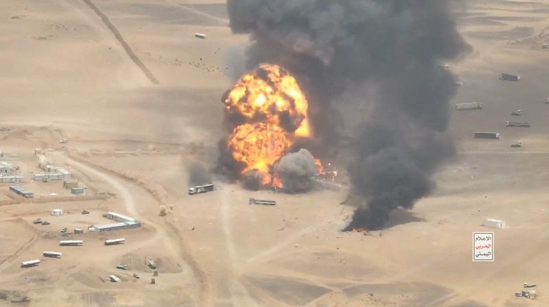 Saudi pipeline outage threatens loss of 4% of global oil supply