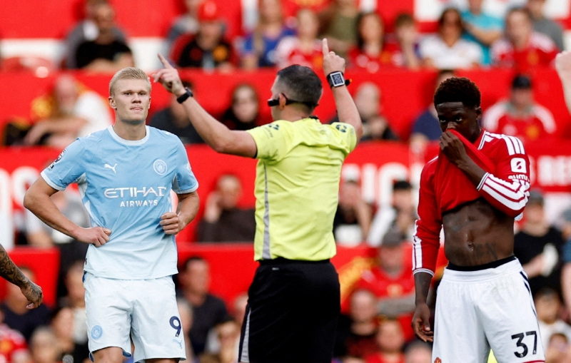 Manchester derby VAR stood down from Premier League duty