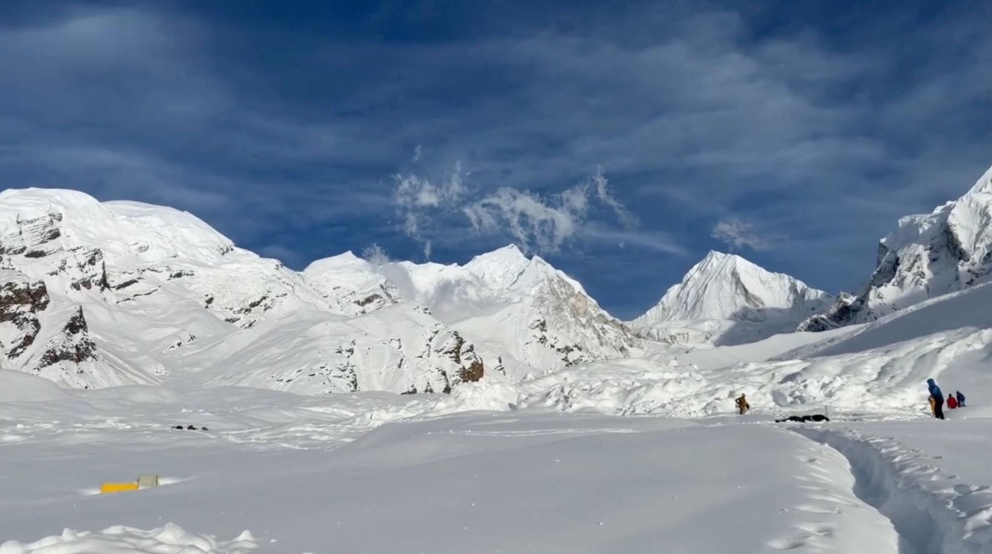 Nepal suspends search after 16 swept away by avalanche
