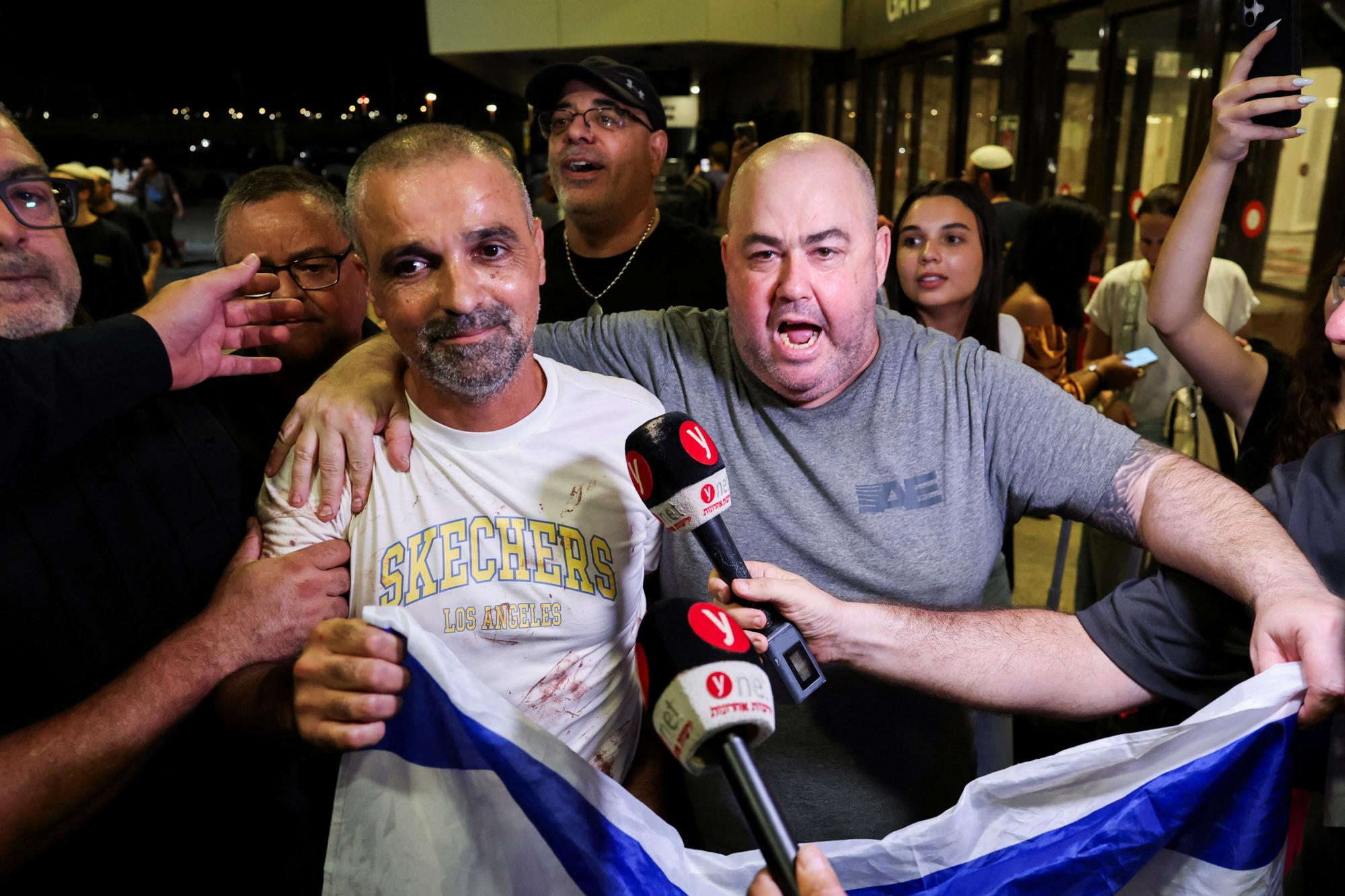 Passengers foil bid to crash Dubai-Tel Aviv flight, Israel says, after co-pilot stabs pilot