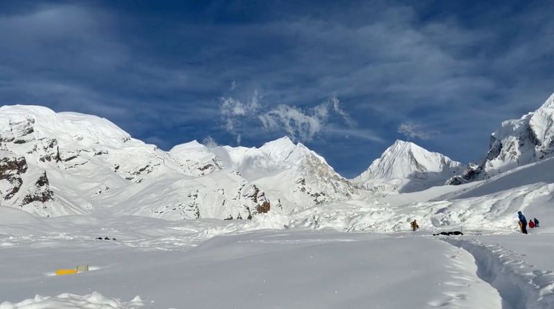 Nepal rescuers recover eight bodies after Himalayan avalanche