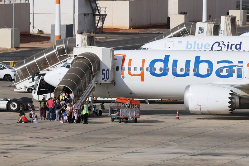 Israeli officials to question co-pilot of flydubai flight, source says