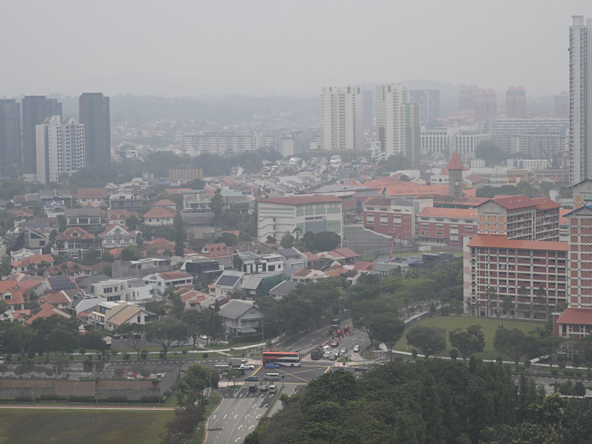 Air quality in all regions in Singapore hit unhealthy range
