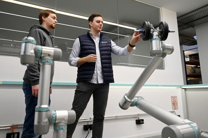 German robot startup RobCo hits $1 billion valuation, CEO moves to US
