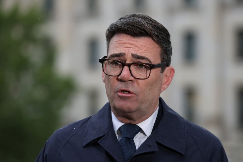 Burnham hopes for EU deal next month, stirs Brexit debate