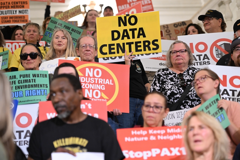 US midterms: Data centre expansions spark backlash across political divide