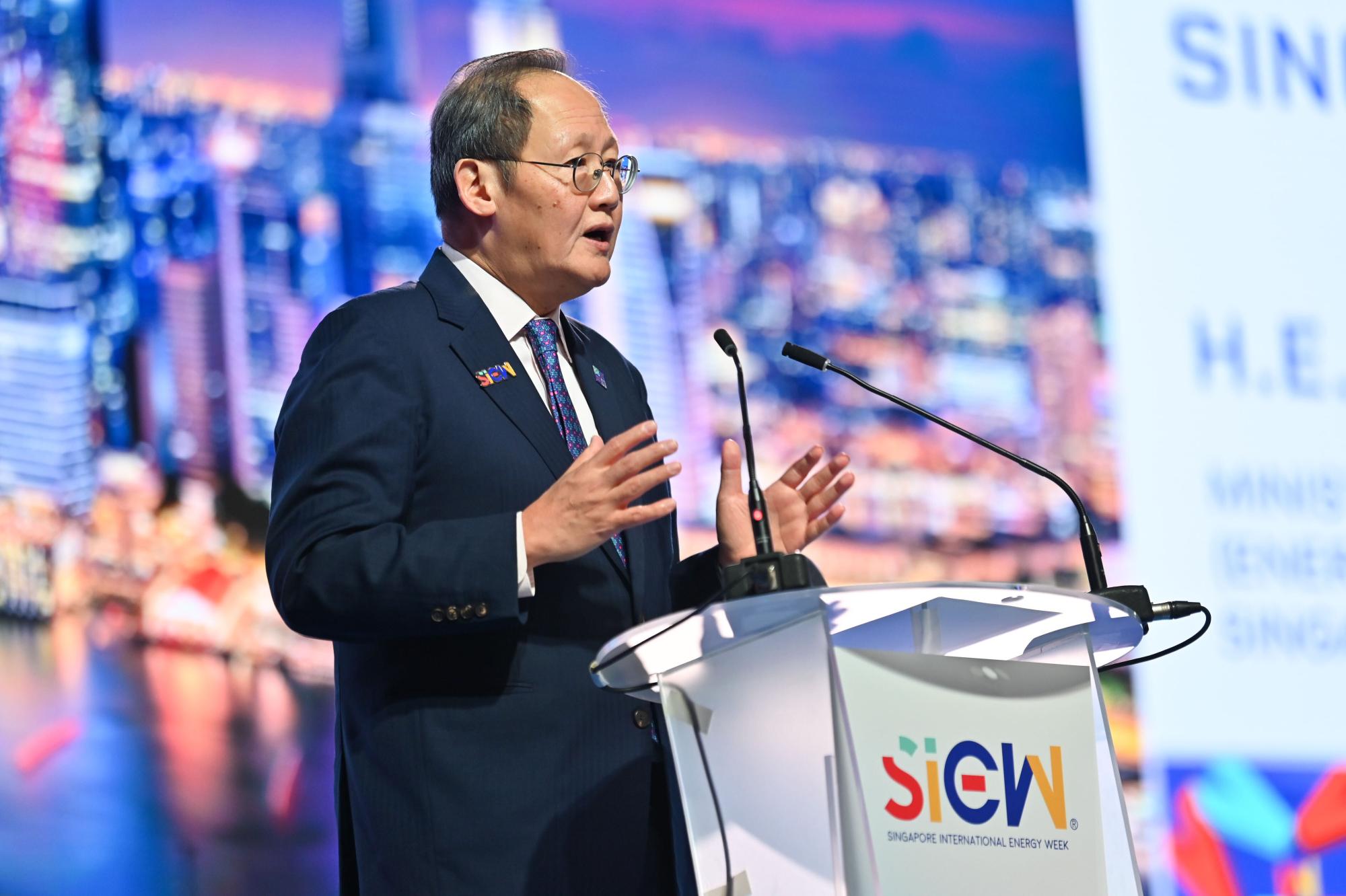 Singapore launches five-year energy infrastructure plan to meet growing demand, sets new solar target